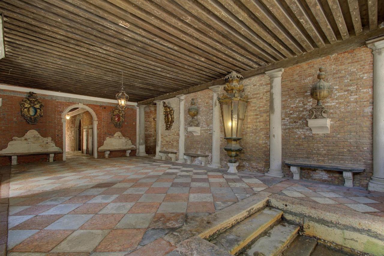 Doge Stair, Gorgeous - Bbc Venice Grand 2024 Tour Recorded Here! Εξωτερικό φωτογραφία